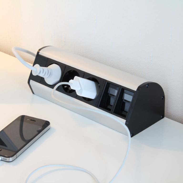 Boiter de prises courant fort et RJ45 amovible Gotessons