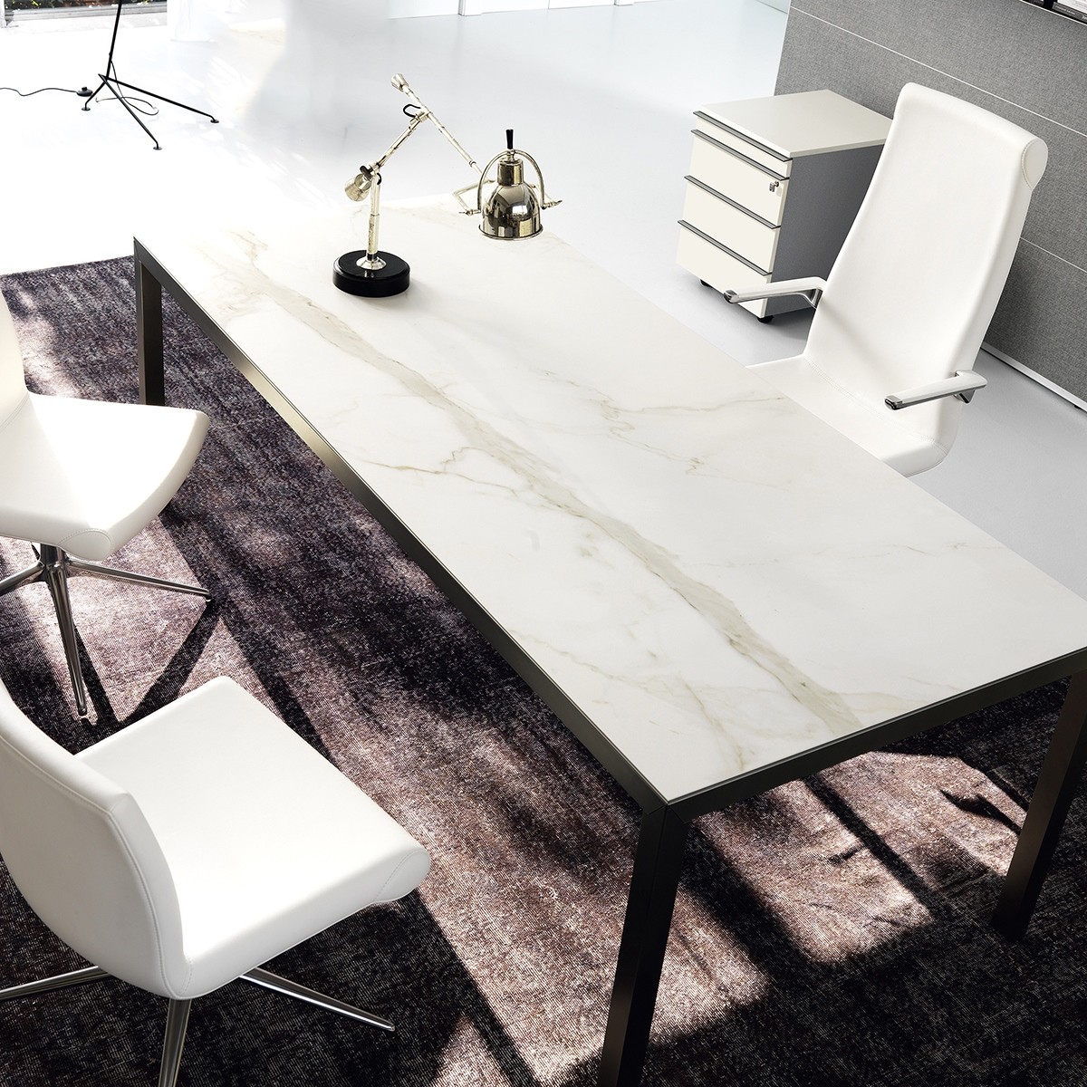 Bureau de direction haut de gamme en grès calacatta FLY GLAMOUR IVM