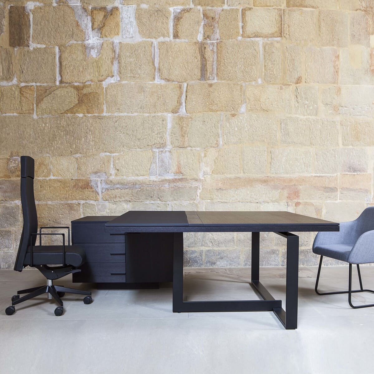 Bureau de direction noir BAT EXECUTIVE  Akaba