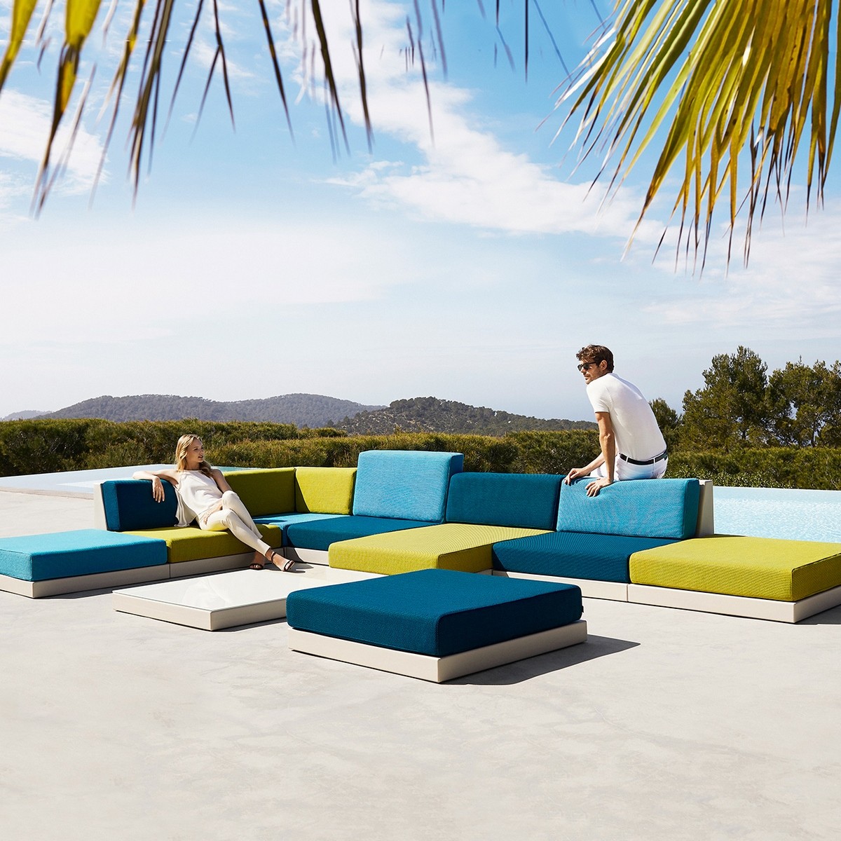 Banquette d'extérieure modulaire PIXEL