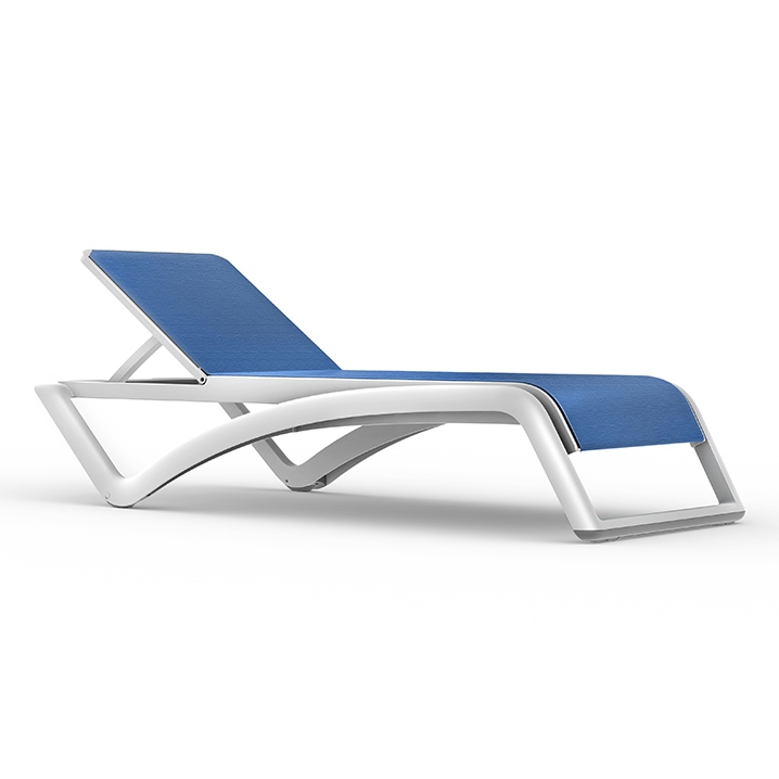 Chaise longue design bleue et blanche SKY