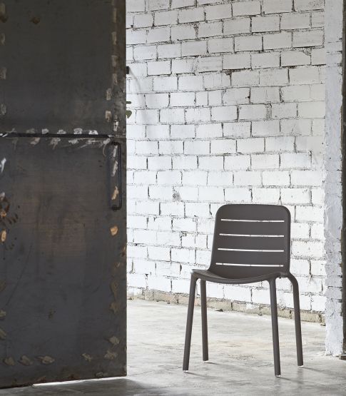 Chaise restauration collective Gina