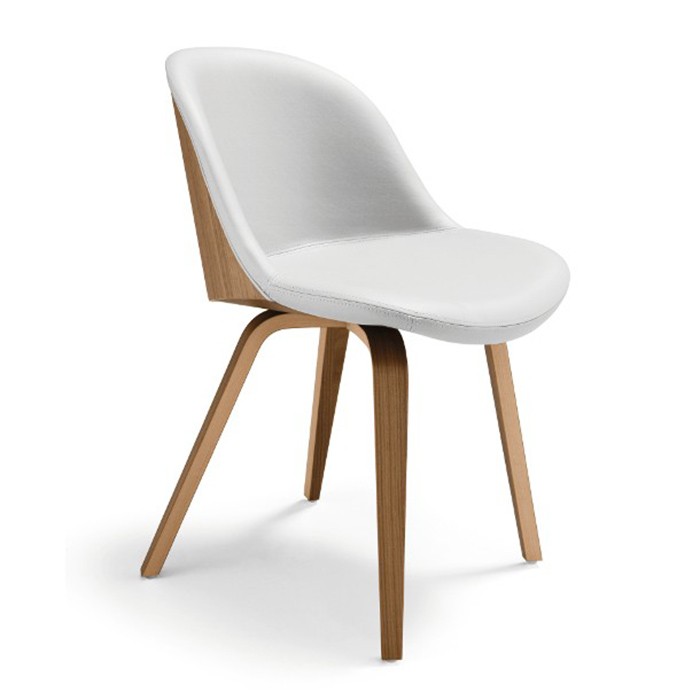 Chaise de restauration Danny coque bois et assise en similicuir Midj