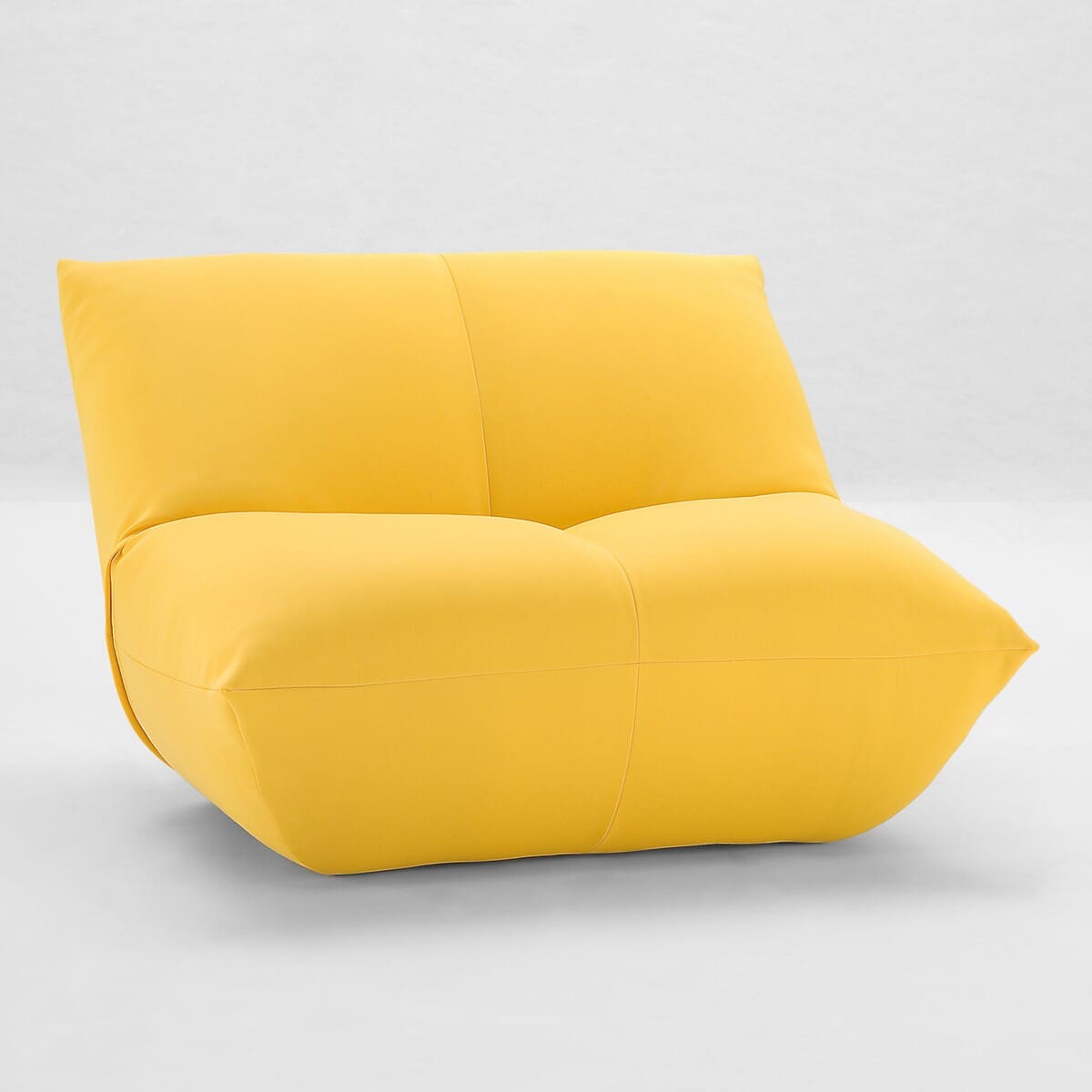 PAPILLON est une chauffeuse confortable idéal pour l'aménagement de votre accueil GIOVANNETTI