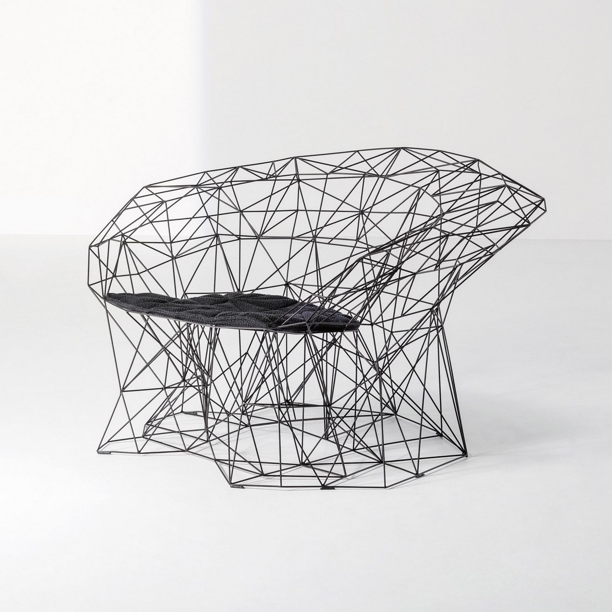 Fauteuil contemporain en acier noir FILINEA LACIVIDINA