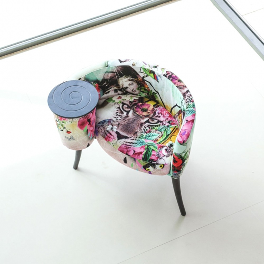 Fauteuil visiteur contemporain avec tablette en bois intégrée LA CARACOLA