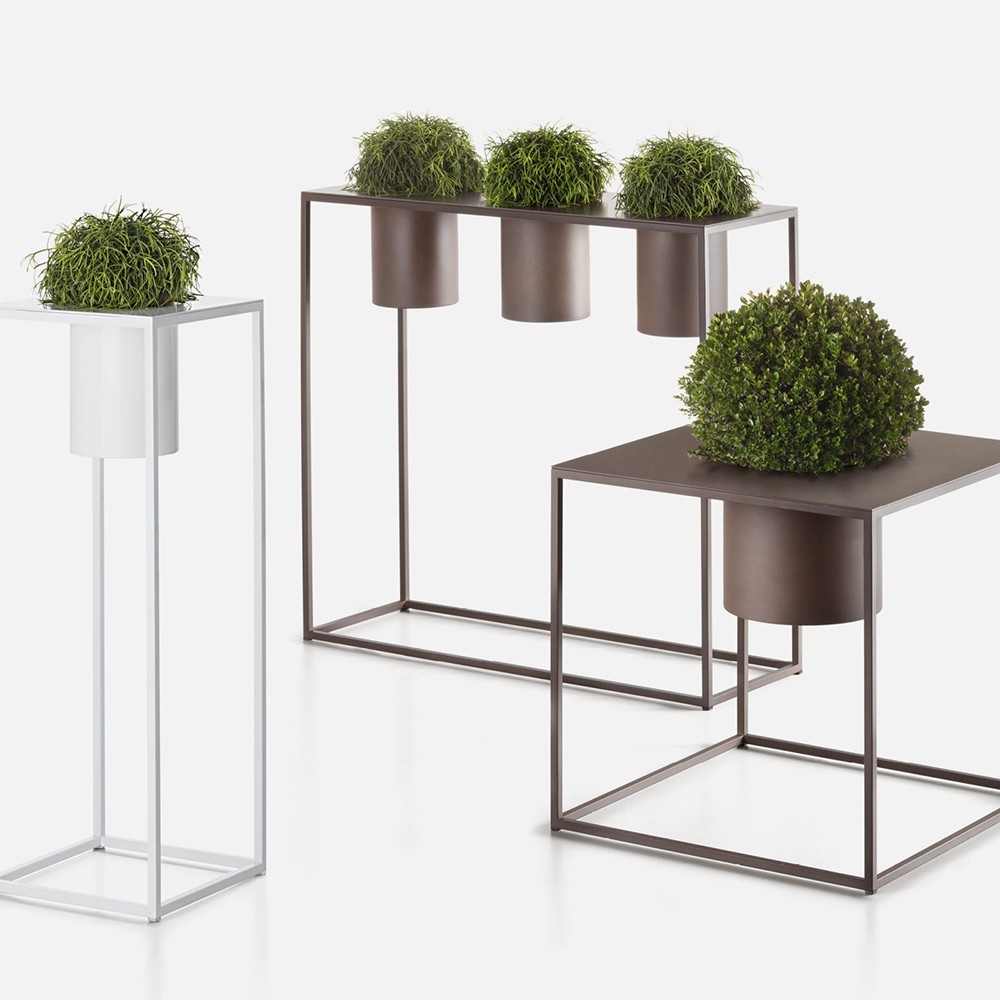 Cache-pot design en métal Riviera Decastelli