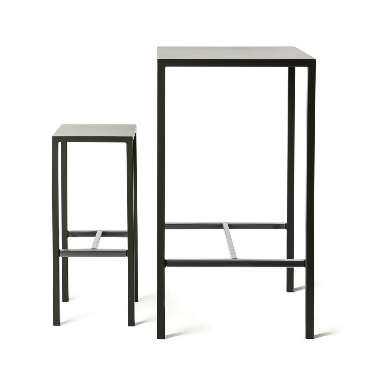 Table mange-debout et tabouret de bar design en acier galvanisé Seaside Vermobil