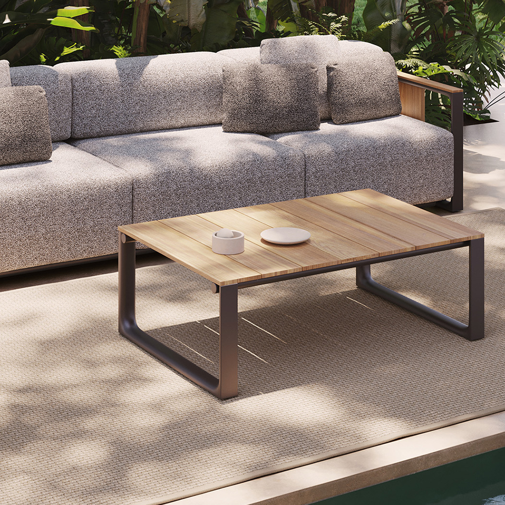 Table basse TULUM Vondom en teck naturel et aluminium, design moderne pour salon extérieur