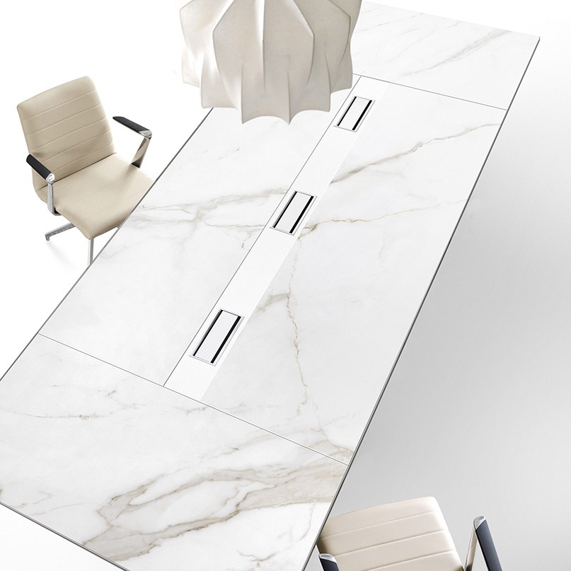 Table de réunion design en grès calacatta Fly IVM