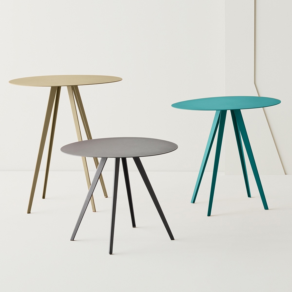 Tables d'appoint en métal Agora Segis