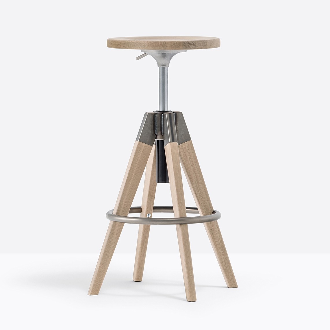 Tabouret de bar industriel en bois réglable Arki Stool Pedrali